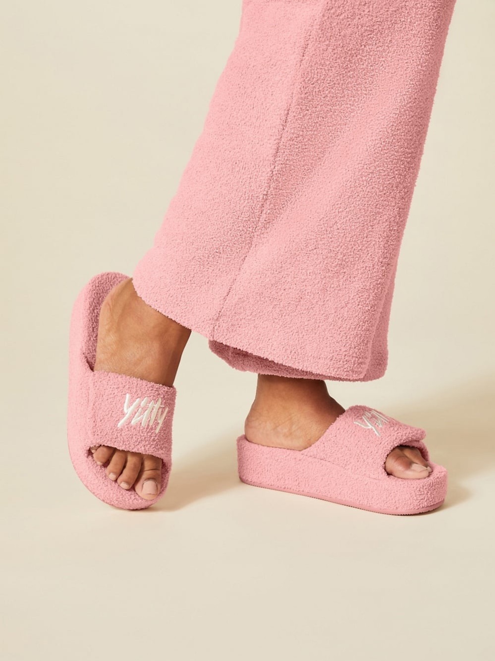 Fabletics Yitty Pet Me Adjustable Platform Plush Pink Velcro Slide Sandals
